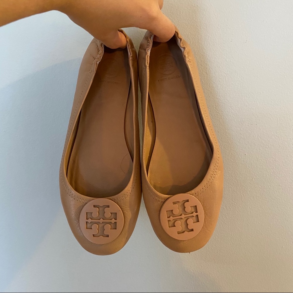 Tory Burch beige flats
